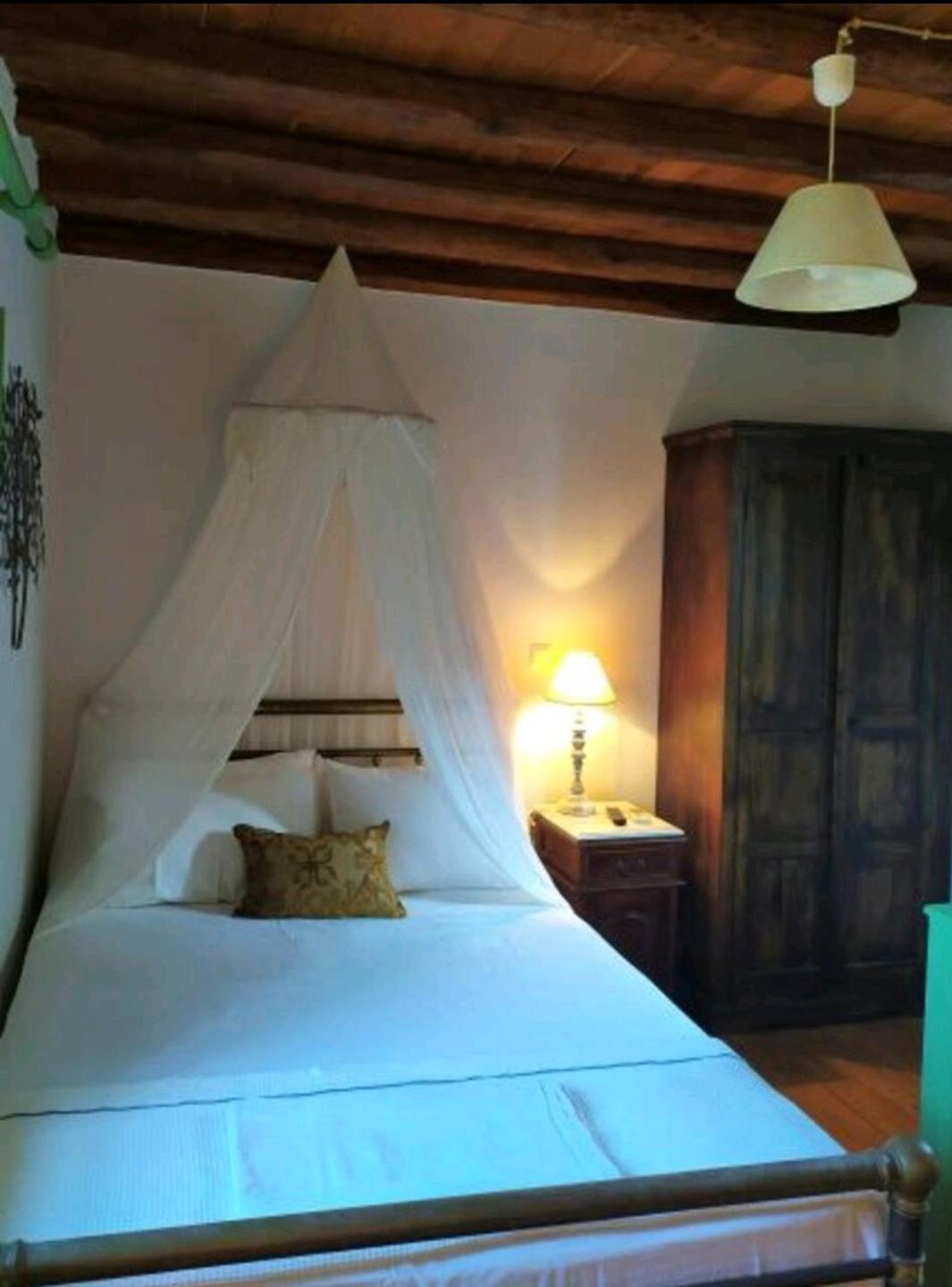 Smith's House In Plaka *