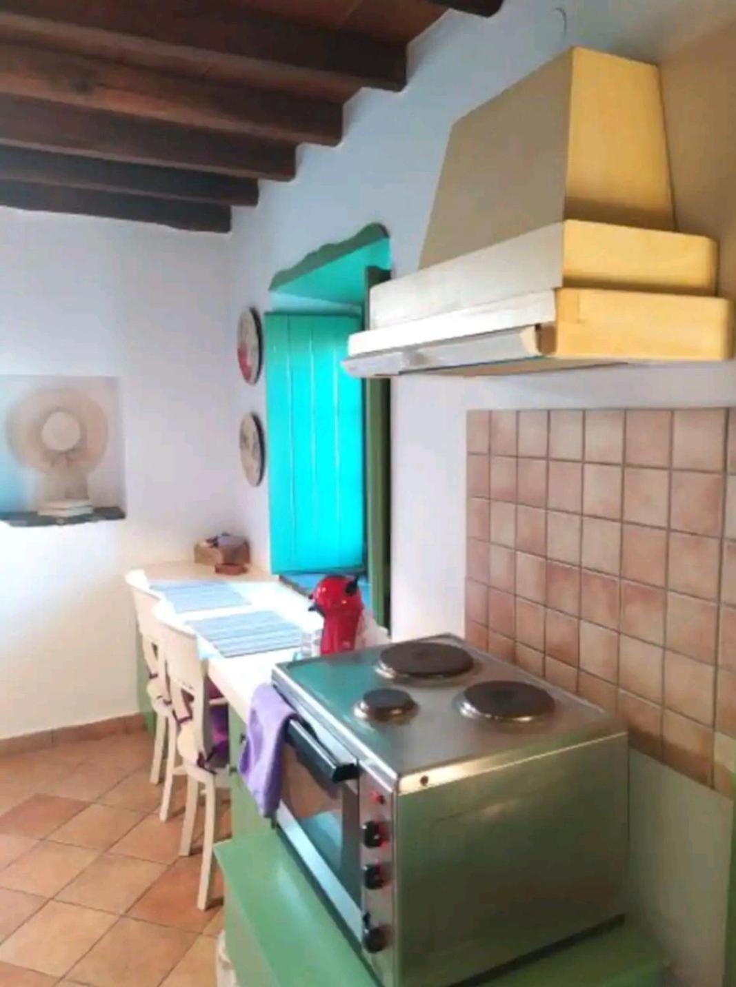 Smith's House In Plaka * Adamantas (Milos)